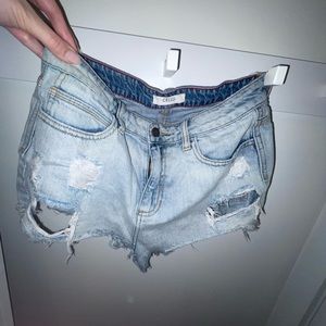 Cello jean shorts, boyfriend fit, distressed, size M